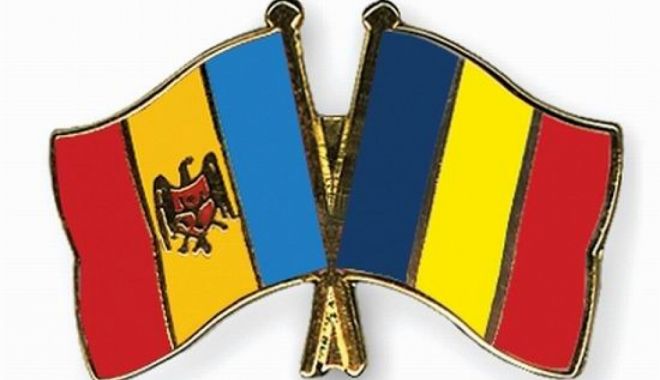 Ministrul Comunicațiilor: Românii și cetățenii moldoveni vor putea comunica gratuit de 1 decembrie 2018 - steaguri-1542905314.jpg