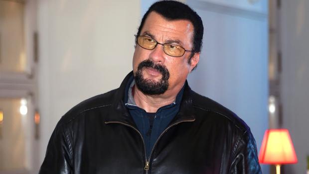 Steven Seagal, interzis în Ucraina. Actorul este considerat o amenințare la adresa securității naționale - steavenseagal-1494056526.jpg
