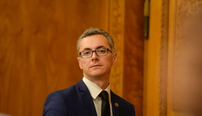 Stelian Ion: „Proiectul de desfiinţare a SIIJ votat de Comisia juridică este o mascaradă” - stelianion-1645210326.jpg