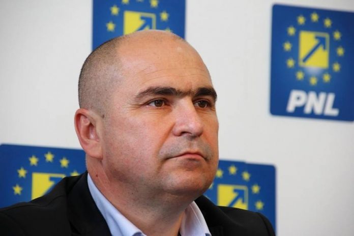 Stenograme din ședința PNL. Alegerea lui Pîslaru, catalogată drept o greșeală