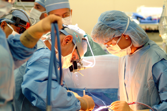 Primul stent resorbabil, acum disponibil și în România - stentresorbabil-1353344327.jpg