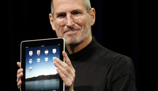 Primul film despre Steve Jobs, lansat în aprilie - stevejobipad-1357481491.jpg