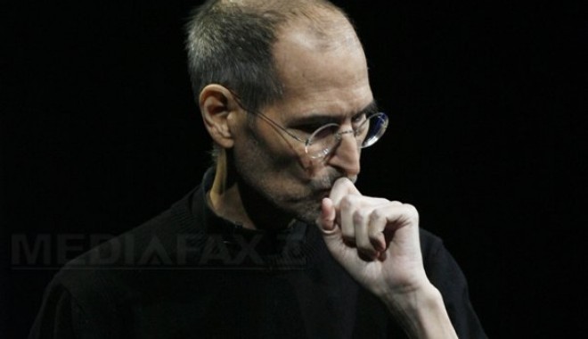Biografia lui Steve Jobs va fi lansată în limba română în martie 2012 - stevejobsafp-1319487213.jpg