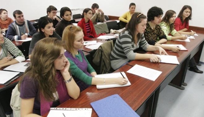 Cursuri gratuite cu formatori din Franța - stiri1372337116-1385291474.jpg