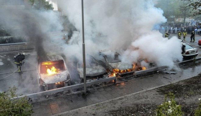 A șasea noapte de incidente la periferia Stockholmului - stockholm1-1369463654.jpg
