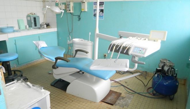Falsă dentistă, descoperită în Vrancea: 