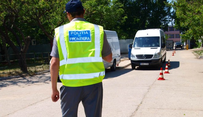 Stop la graniță pentru mașinile din Bulgaria cu acte false - stoplagranitapentrumasinilebulga-1399660755.jpg