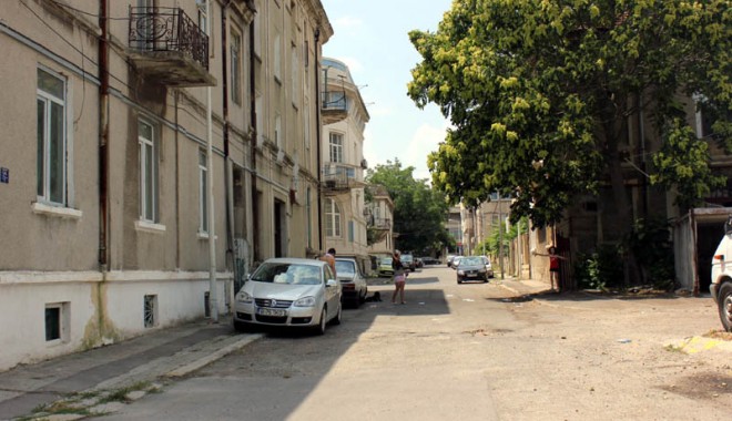 Blocurile moderne umbresc clădirile istorice din Peninsulă - stradacristeageorgescu-1341417180.jpg