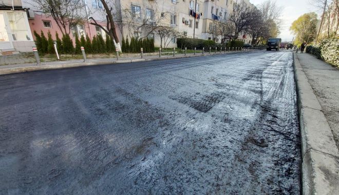 Se îmbunătățesc condițiile de circulație pe strada Parâng - stradaparang3-1585916454.jpg