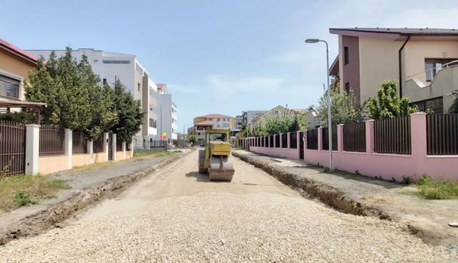 Strada Paul Constantinescu, asfaltată de la zero de administrația locală - stradapaulconstantinescu1-1590326347.jpg