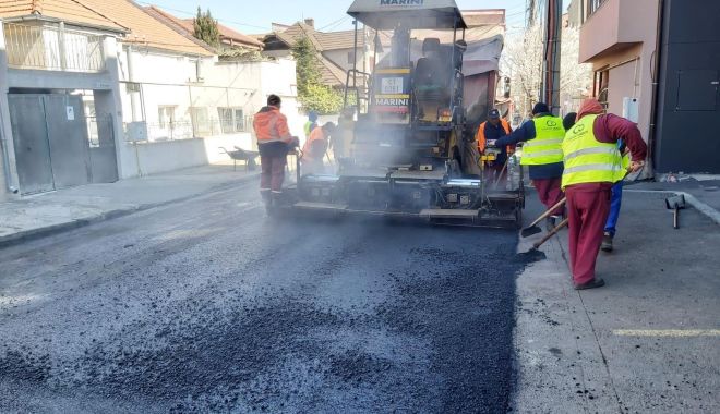 Administrația locală asfaltează străzile din cartierul Faleză Nord - stradatimisanei-1584383642.jpg