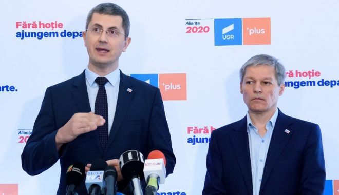 Alianța USR-PLUS a strâns 100.000 de semnături doar online - strangeresemnaturiusrplus2-1597332127.jpg