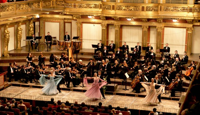 Oferte excepționale de Moș Nicolae de la Casa de Cultură - straussfestivalorchestraviena549-1354713292.jpg