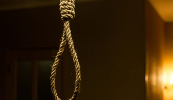 Tragedie în Constanța: bărbat găsit spânzurat în casă - streang2-1618849745.jpg