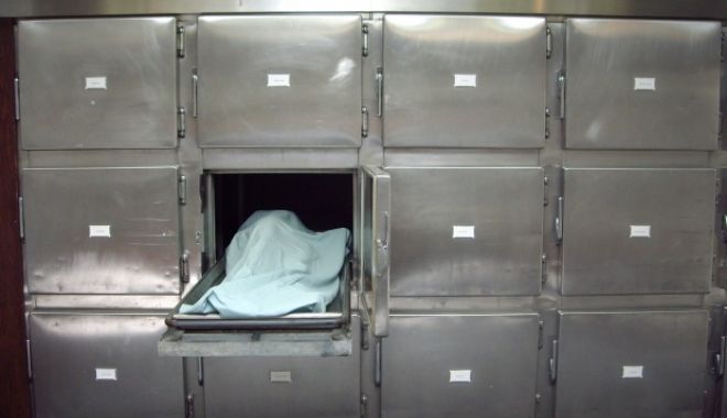 CAZ TRAGIC! O copilă de 2 ani, lăsată nesupravegheată, A MURIT SPÂNZURATĂ cu gluga de la hanorac - strigatorlacercadavrulunuicopild-1526989583.jpg