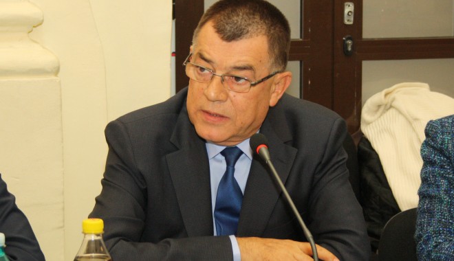 Șefii din USL cer suspendarea președintelui - stroe-1364123902.jpg