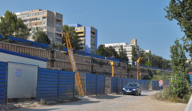 Strada Traian, uitată de autorități - strtraianlucrari19-1312994551.jpg