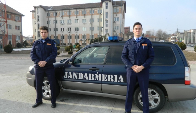Viitorii jandarmi, în practică la Constanța - studenti-1487060875.jpg
