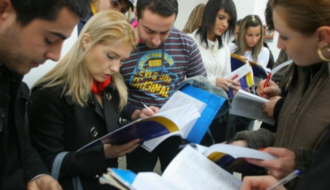 Oferte de muncă pentru studenți - studenti-1516176856.jpg