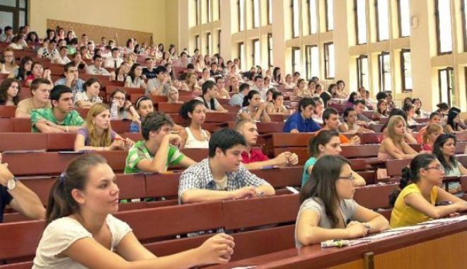 Studenții din nouă centre universitare se reunesc la Constanța - studenti-1525967597.jpg