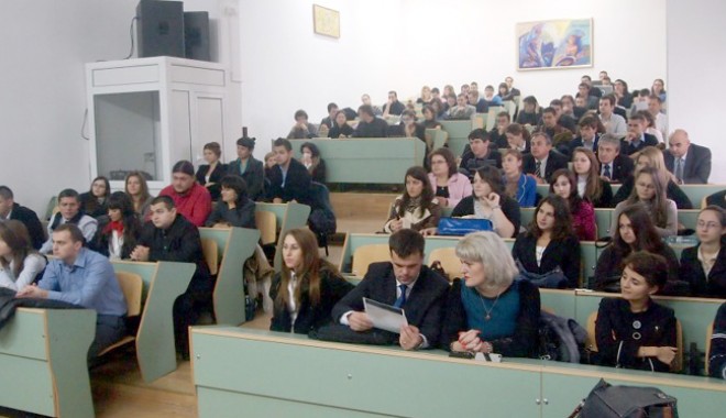 Studenți de la Drept, în elita științifică națională - studentidelaeconomie-1399308449.jpg