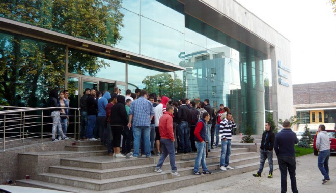 Studenții și elevii constănțeni ies în stradă - studentiiiesinstrada-1384099043.jpg