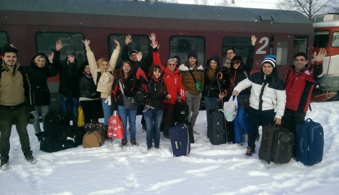 Studenții șaguniști, pe pârtia Kalinderu - studentiisagunisti-1423478427.jpg