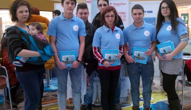 Studenții șaguniști promovează turismul românesc - studentiisagunisti-1458067940.jpg
