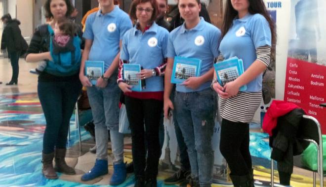 Studenții șaguniști promovează turismul românesc - studentiisagunisti1-1458067912.jpg