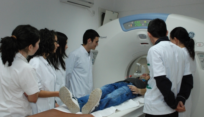 GEST INCREDIBIL. Studenții străini de la Medicină doteză spitalele - studentimedicinaulbs-1494672760.jpg