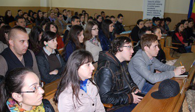 Studenți constănțeni premiați la Galați pentru lucrări științifice - studentipremiati-1464885228.jpg