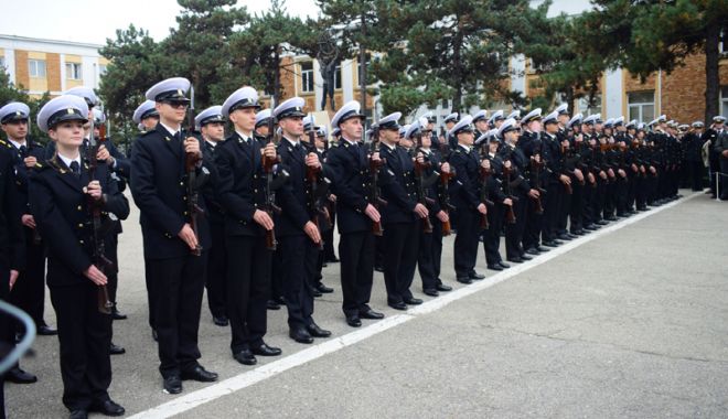 Eveniment important pentru mai mulți elevi ai Școlii de Maiștri Militari a Forțelor Navale - studentisielevijuramant154022338-1553172985.jpg