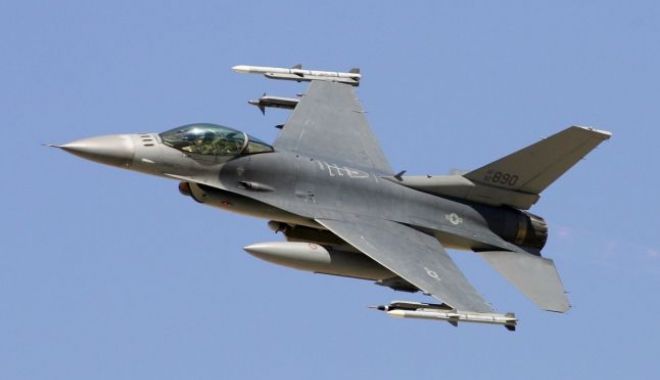Statele Unite aprobă vânzarea a opt avioane F-16 către Bulgaria - suaavioane-1649181840.jpg