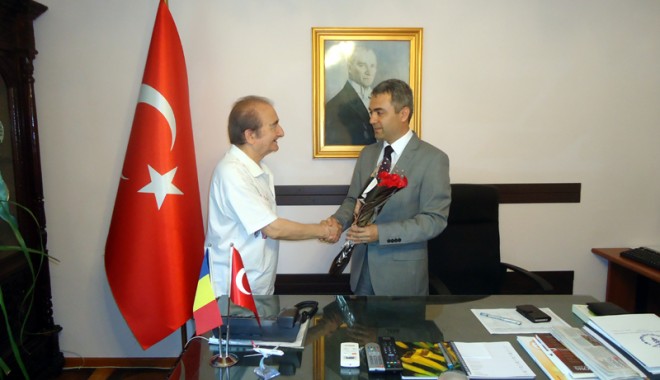 Suat Ibraim, vizită-fulger la Consulatul Turciei - suat1-1402677000.jpg