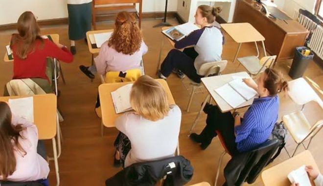 26 de candidaţi înscrişi la concursul de titularizare, eliminaţi pentru fraudă