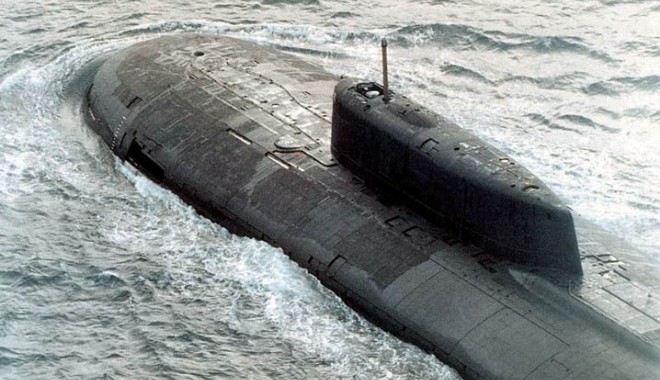 12 ani de la scufundarea submarinului nuclear Kursk - submarin-1344774141.jpg