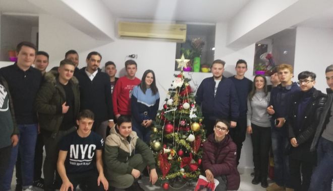 20 de tineri din mediul rural, sprijiniţi de Arhiepiscopia Tomisului să meargă la şcoală - sufleteajutate-1610129884.jpg