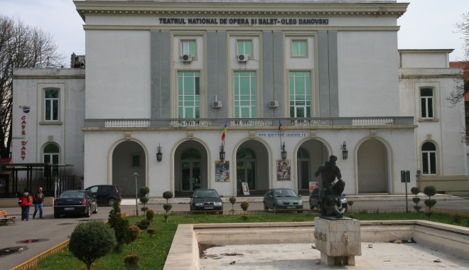 Violoncel pe muzică de Bach, azi la TNOB - suitapentruvioloncel-1347435264.jpg