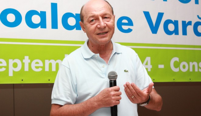 Traian Băsescu: 