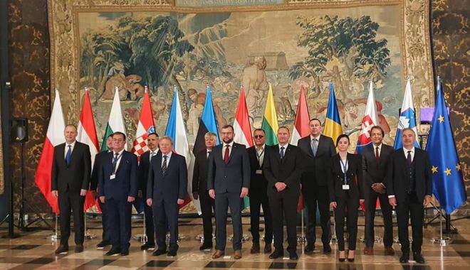 Miniștrii Agriculturii din regiunea celor Trei Mări – Adriatică, Baltică și Neagră s-au reunit la Cracovia - summitulministriloragriculturii-1635184599.jpg