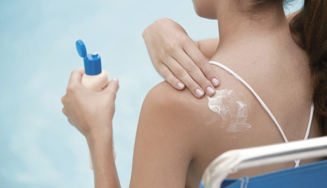 ANUNȚ IMPORTANT pentru femeile care folosesc PRODUSE COSMETICE - sunscreen-1373816387.jpg