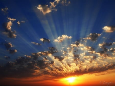 Cum va fi vremea în următoarele două zile - sunshine9-1317819379.jpg