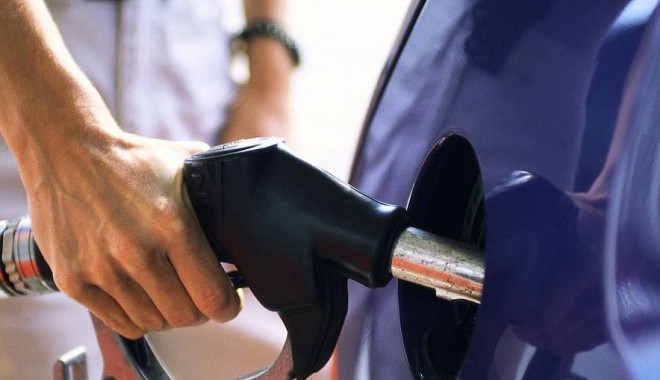 Benzina se îndreaptă ușor, ușor, spre 7 lei/litru - sus-1360694742.jpg