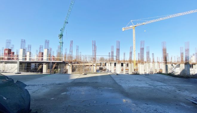 Se mai lucrează la Sala Polivalentă? „Tare mi-e că va avea soarta altor construcţii neterminate!” - sus-1640029824.jpg
