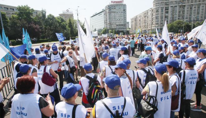 Liderii din Educație anunță proteste în septembrie. 