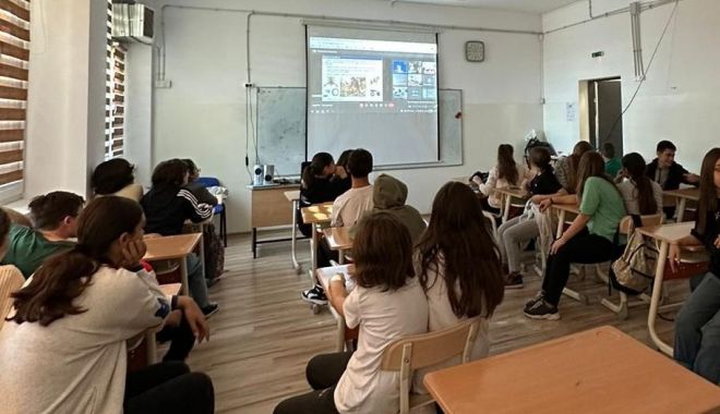 Topul unităților constănțene de învățământ. Bursierii confirmă ierarhia mediilor de la examene - sus-1669659581.jpg