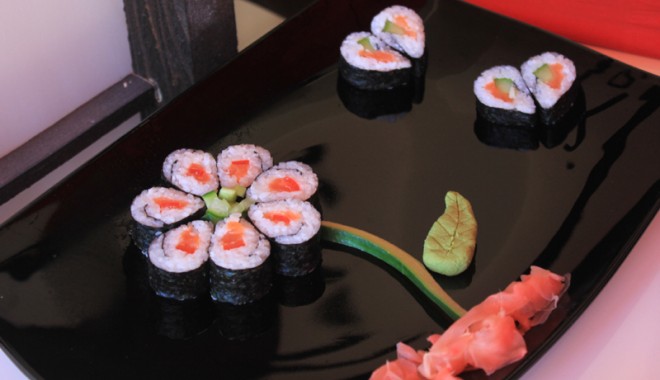 S-a deschis primul restaurant sushi din Constanța - sushi30-1372095996.jpg