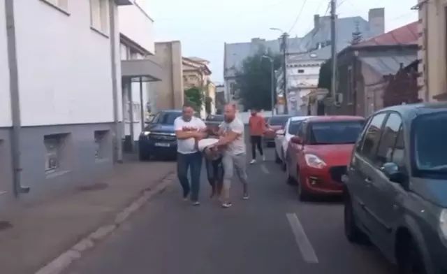 Cine e bărbatul suspectat că a ucis-o pe dentistă în cabinetul ei - suspect-crima-dentista-1721559843.jpg