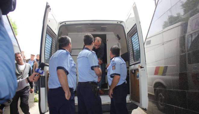 Suspecții de uciderea Larei Șaban, testați cu detectorul de minciuni - suspecticrimalarasaban1-1339785185.jpg