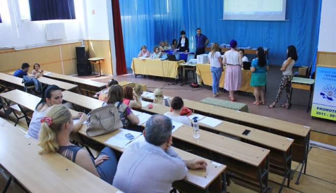 Sute de catedre așteaptă să fie ocupate, la Constanța. Deficit de educatori și învățători - sutedecatedre-1440781832.jpg
